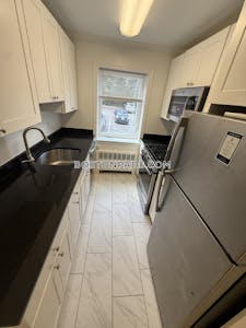 Brookline 1 Bed 1 Bath  Coolidge Corner - $2,895 No Fee