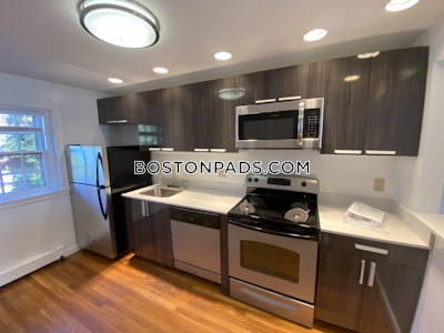Newton 2 Beds 1 Bath  Waban - $3,250