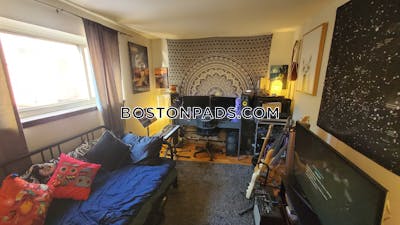 Allston Apartment for rent 2 Bedrooms 1 Bath Boston - $2,720 No Fee