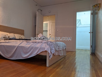 Northeastern/symphony 1.5 Beds 1 Bath Boston - $4,125 50% Fee