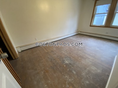Cambridge 3 Beds 1 Bath  East Cambridge - $3,850