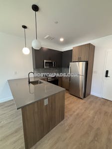 West Roxbury 1 bedroom 1 baths in BOSTON Boston - $3,100 No Fee