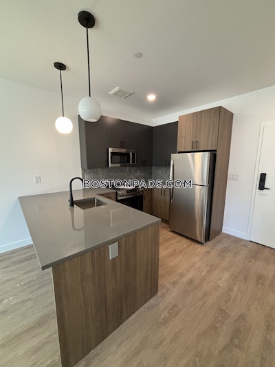 West Roxbury 1 bedroom 1 baths in BOSTON Boston - $3,100 No Fee