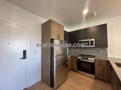 West Roxbury 1 bedroom 1 baths in BOSTON Boston - $3,100 No Fee