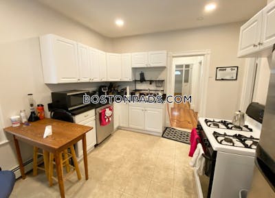 Dorchester/south Boston Border Apartment for rent 3 Bedrooms 1 Bath Boston - $3,000