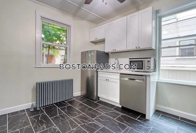Jamaica Plain 3 Beds 1 Bath Boston - $3,250